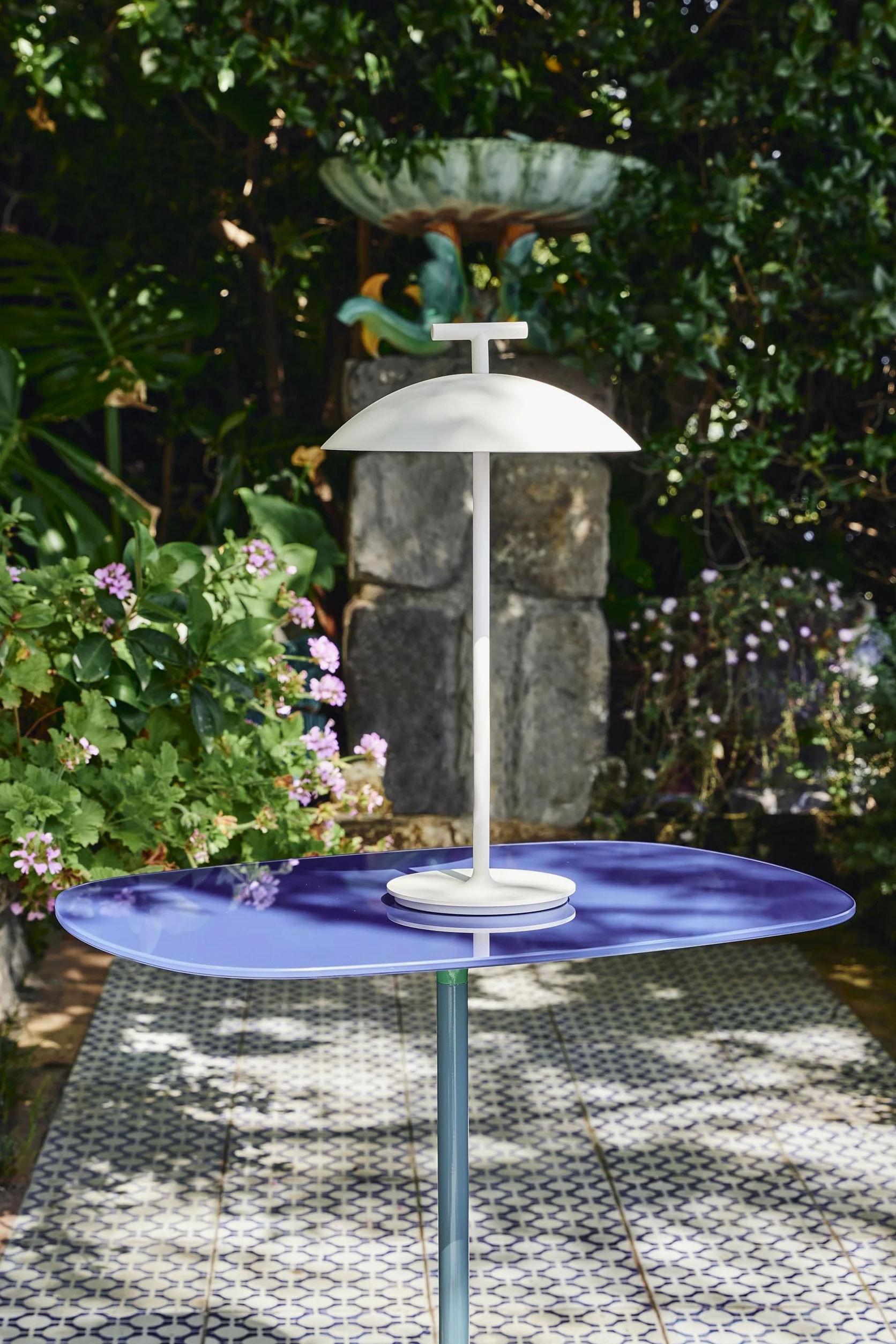 Kartell Mini Geen-A, Tischleuchte, Dimmbare Batterieversion, H 36,5 cm, Weiß
